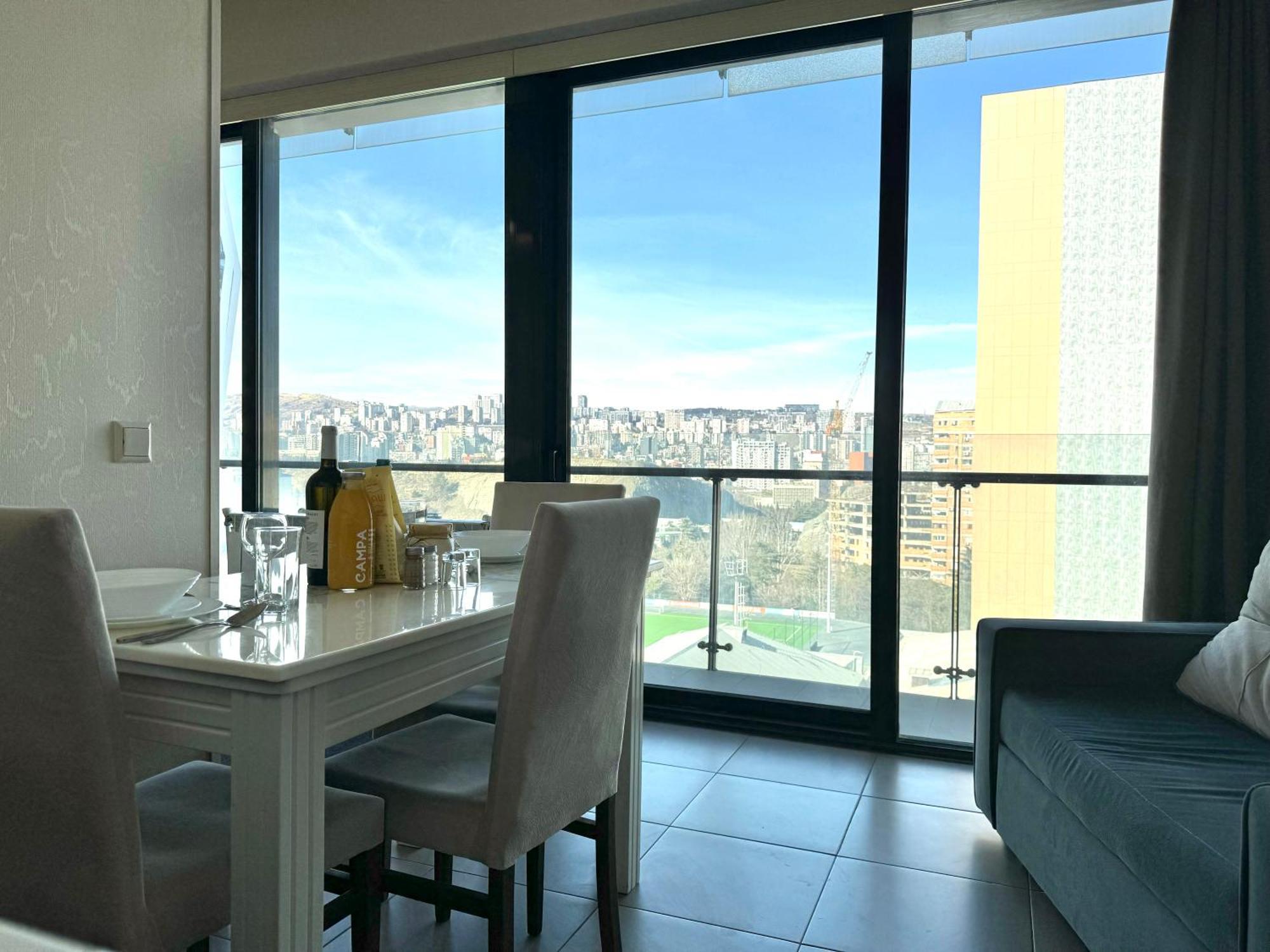 Full Comfort Apartment At Chavchavadze 트빌리시 외부 사진