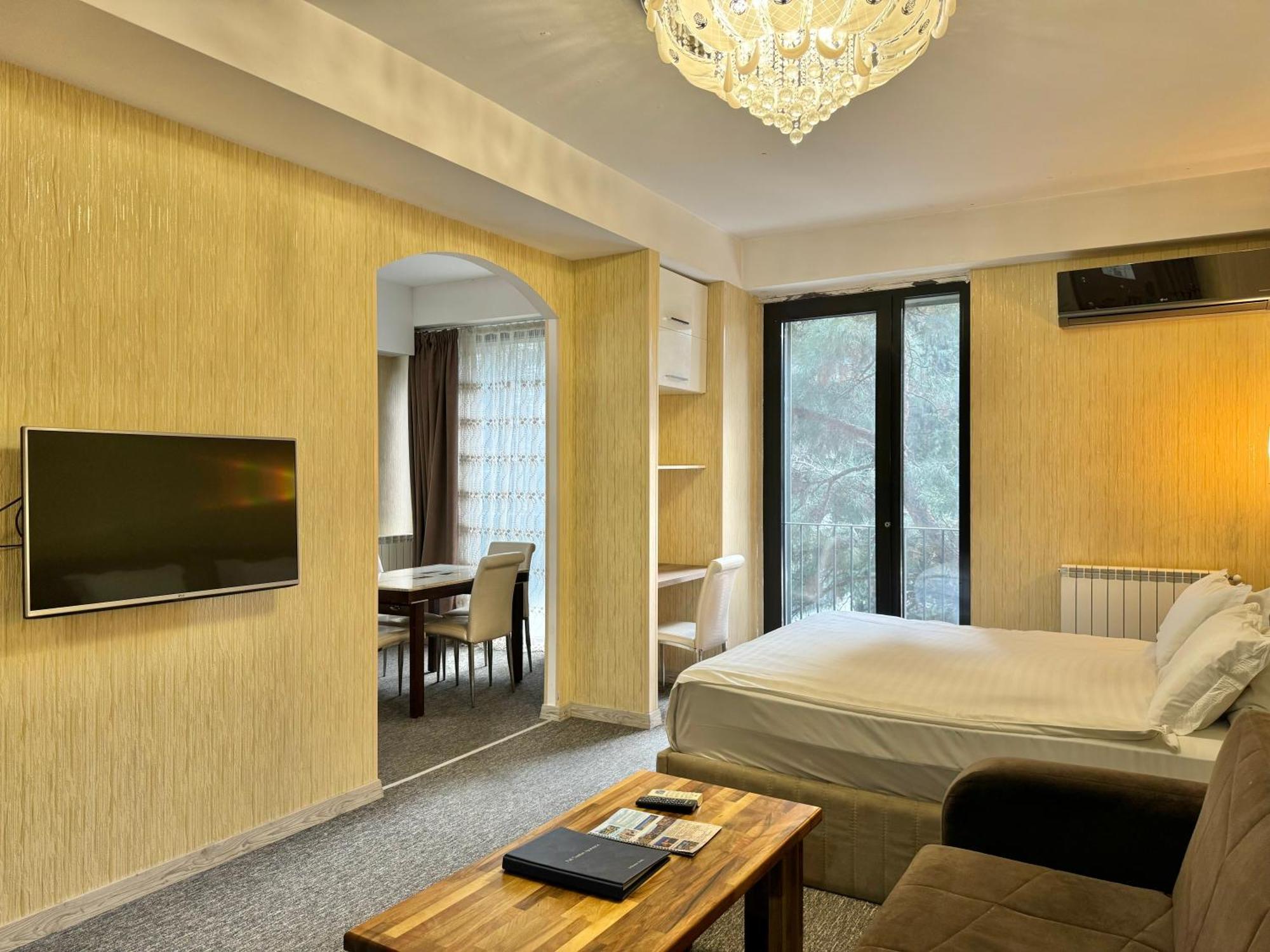 Full Comfort Apartment At Chavchavadze 트빌리시 외부 사진