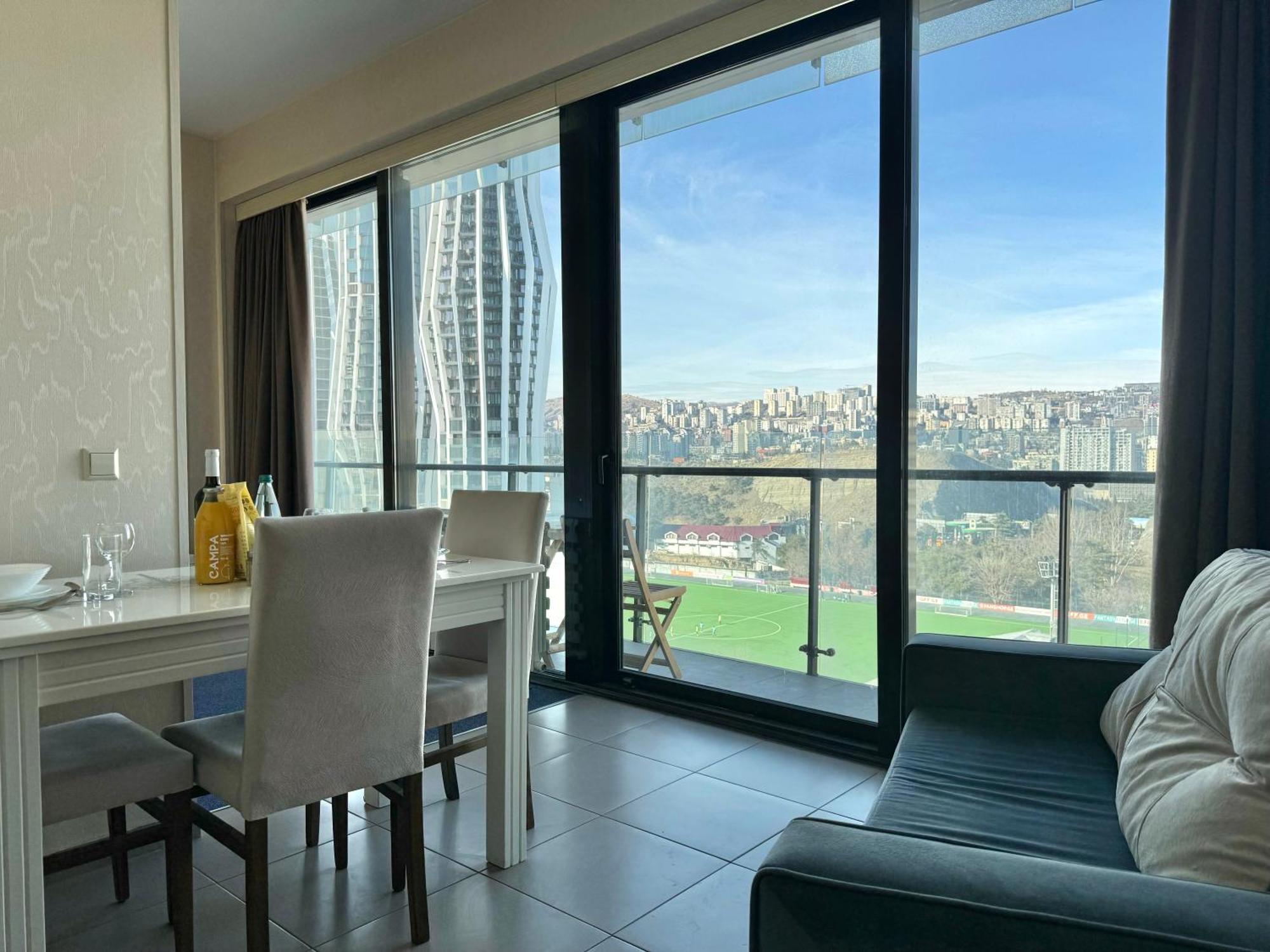 Full Comfort Apartment At Chavchavadze 트빌리시 외부 사진
